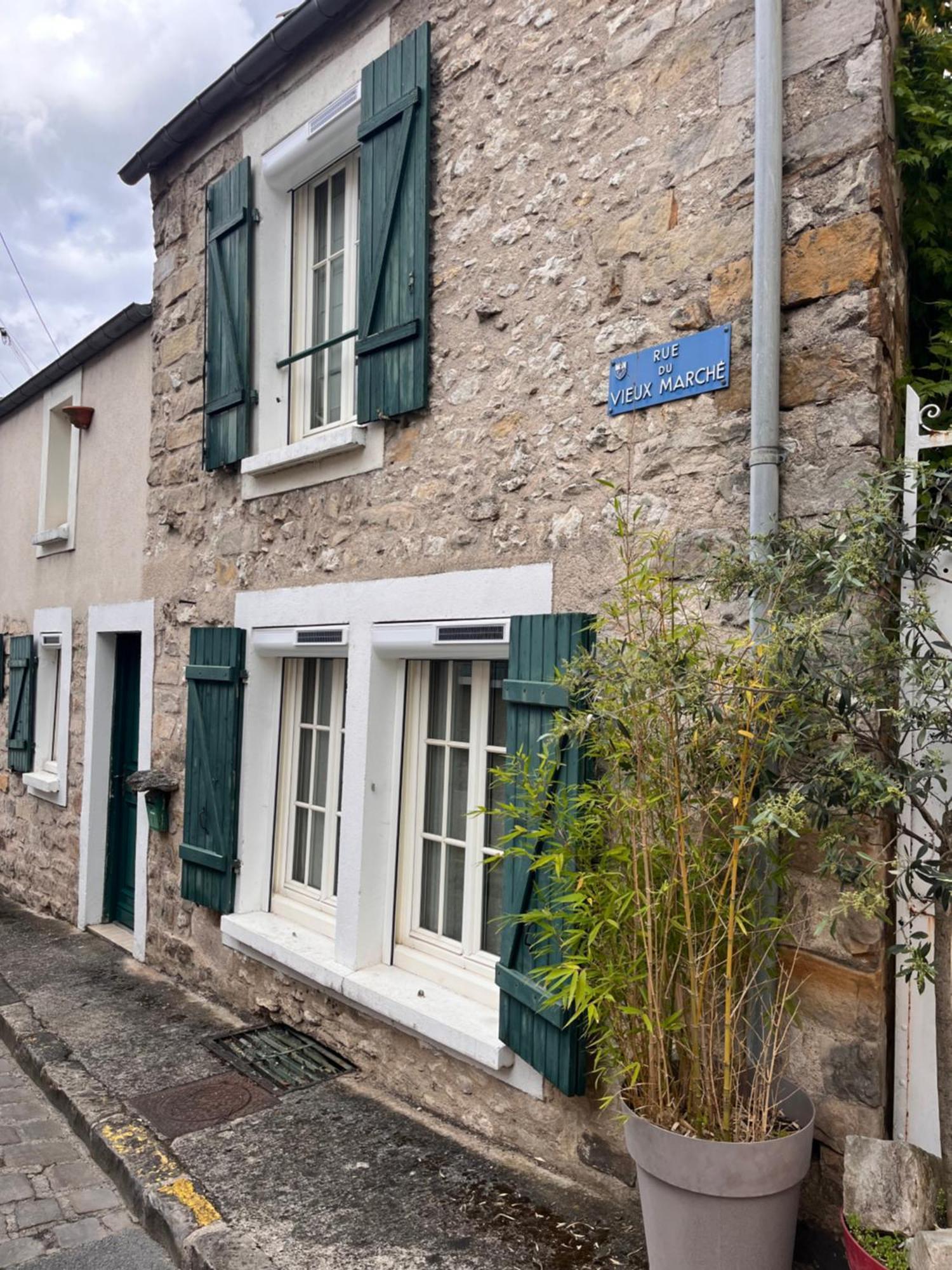Charme Et Calme Au Coeur De Ville Moret-sur-Loing Exterior photo